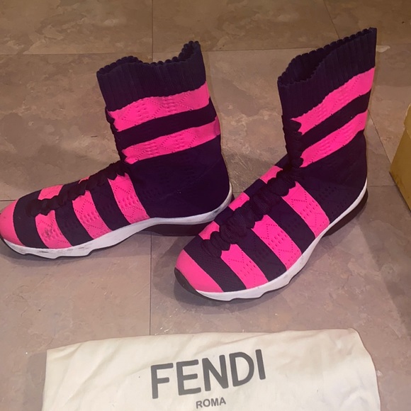 FENDI SOCK SNEAKERS - Picture 7 of 7